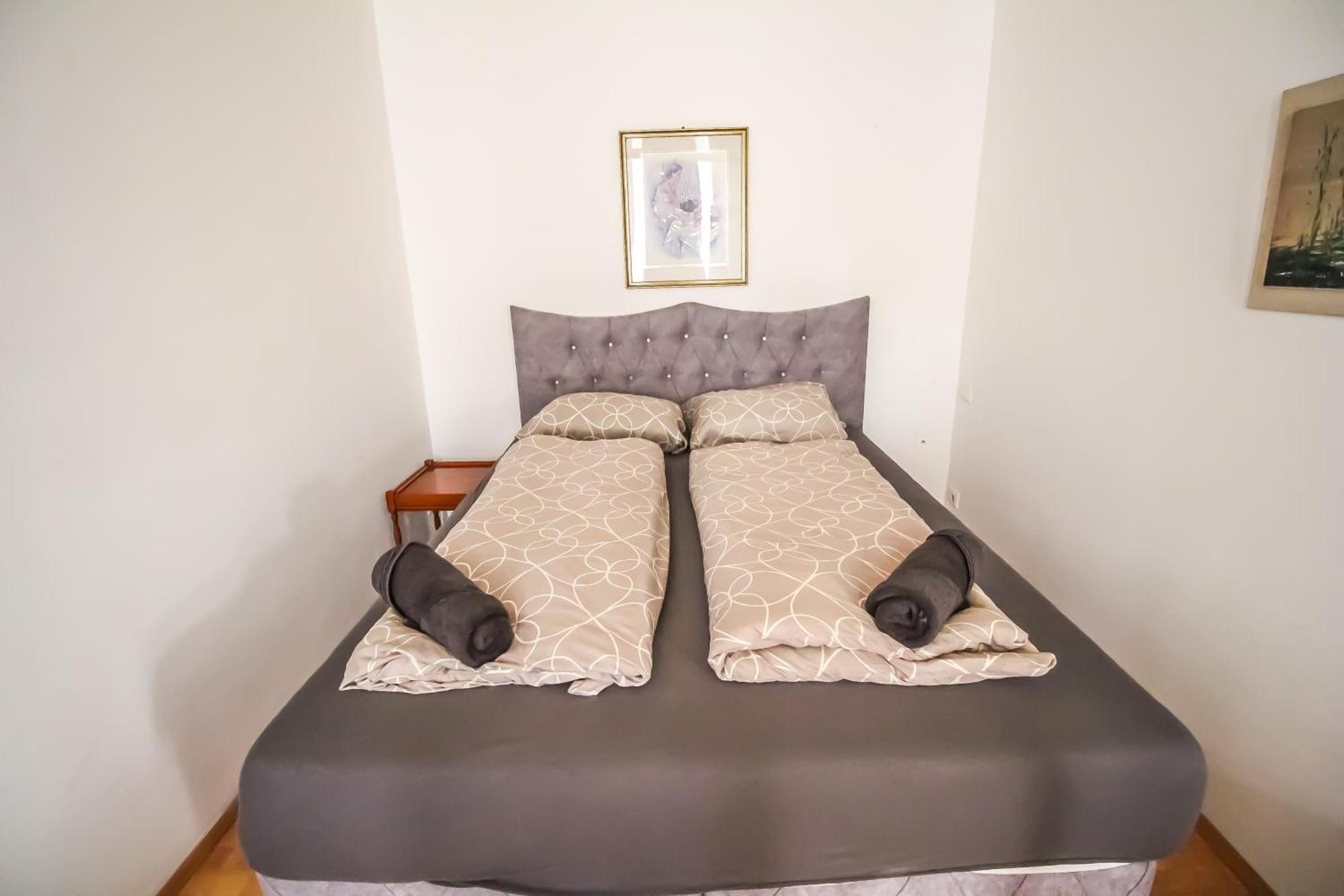 Gazde/Camere de închiriat Cozy In Floridsdorf Area Pr6
